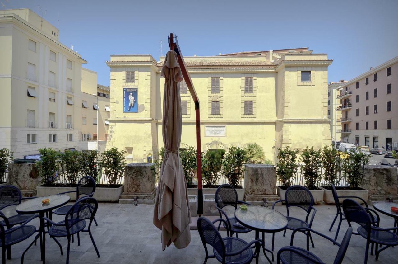 Hotel 7 Bell'S House Civitavecchia Esterno foto